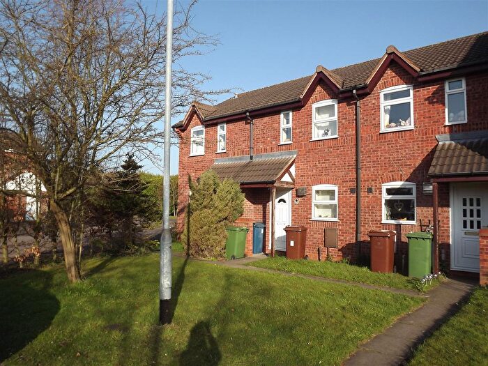 2 Bedroom Town House To Rent In Charnley Road, Stafford, ST16