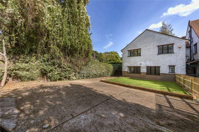 4 Bedroom Semi-Detached House To Rent In Parkside, Wimbledon, SW19