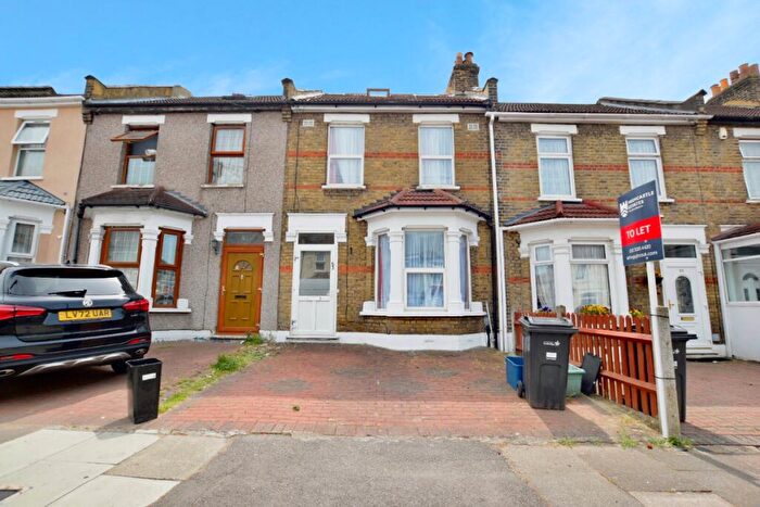 5 Bedroom Terraced House To Rent In Wingate Road, Ilford, IG1