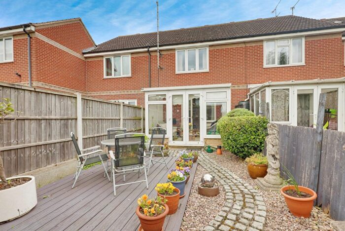 2 Bedroom Terraced House For Sale In Sutton Road, Rochford, SS4