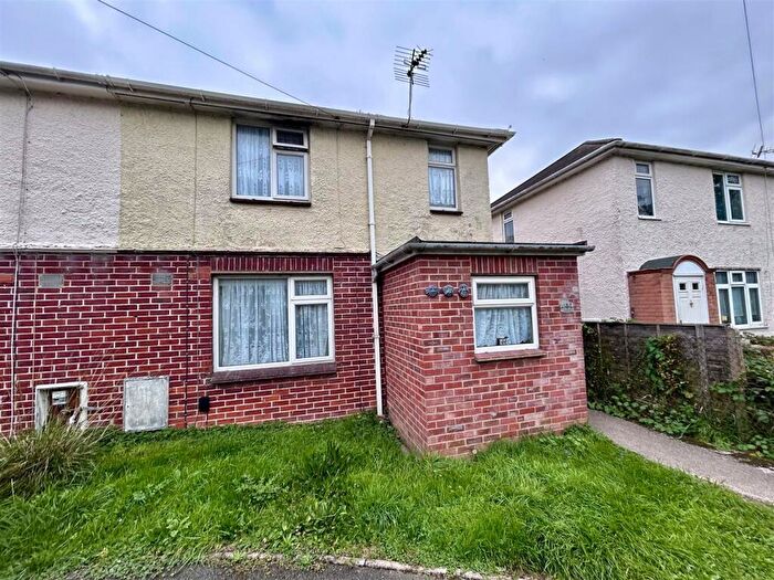 2 Bedroom End Of Terrace House For Sale In Prospect Road, Newport, PO30