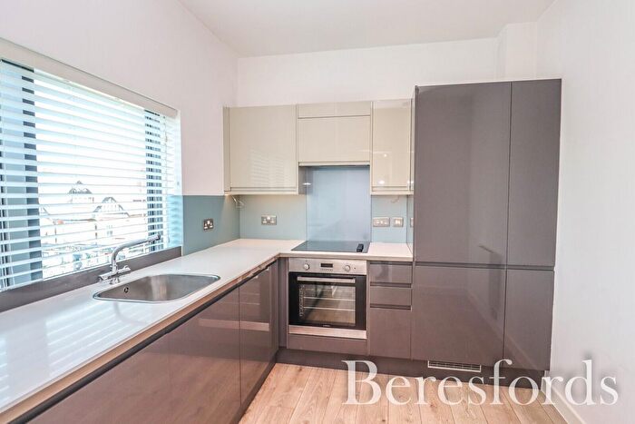 1 Bedroom Flat To Rent In Springfield Road, CM2