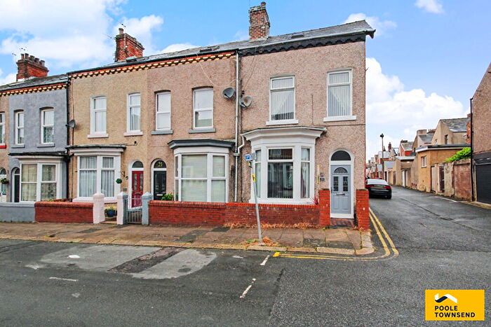 4 Bedroom End Of Terrace House For Sale In Warwick Street, Barrow-in-furness, LA14