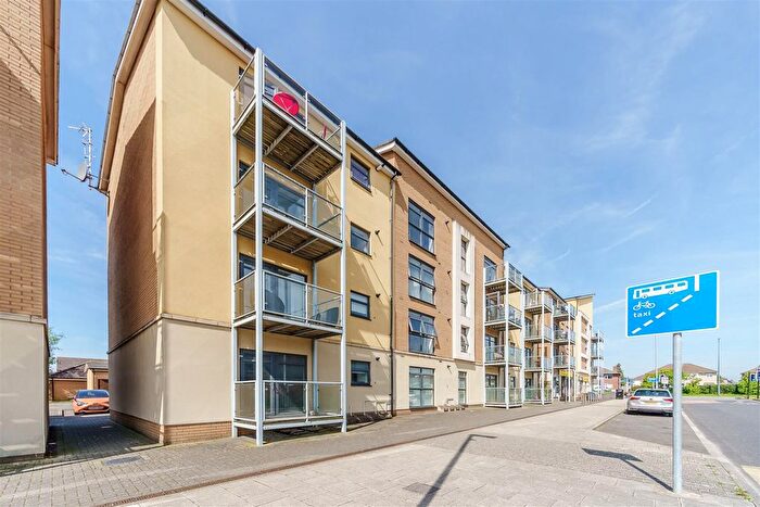 2 Bedroom Flat To Rent In Charlton Boulevard, Patchway, Bristol, BS34