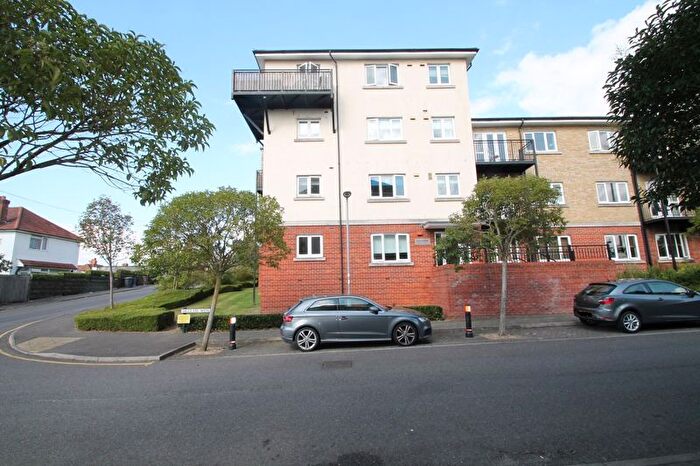 2 Bedroom Flat To Rent In Ercolani Avenue, High Wycombe, HP13