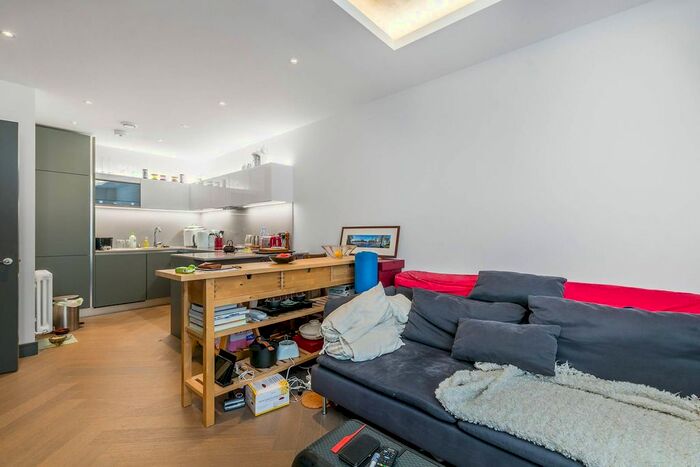 1 Bedroom Flat To Rent In Brewery Wharf, Twickenham, TW1