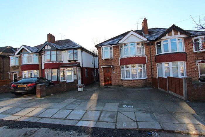 3 Bedroom Semi-Detached House To Rent In Court Farm Road, Northolt, Middlesex, UB5