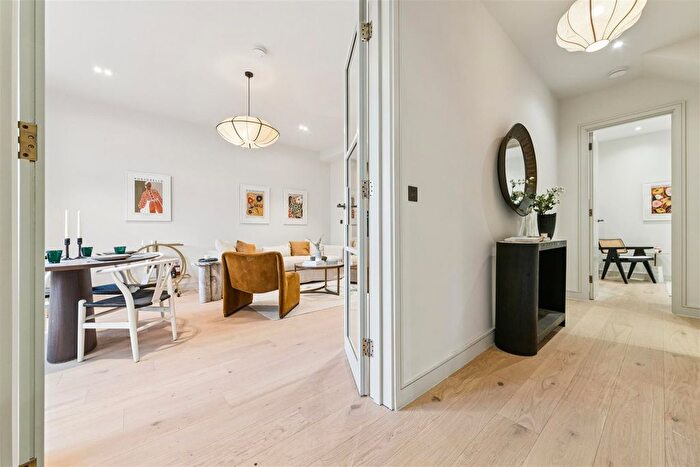 2 Bedroom Flat For Sale In Barrowgate Road, London, W4