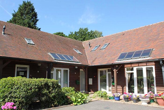 2 Bedroom Retirement Property For Sale In Broad Oak Manor, Hertford, SG14