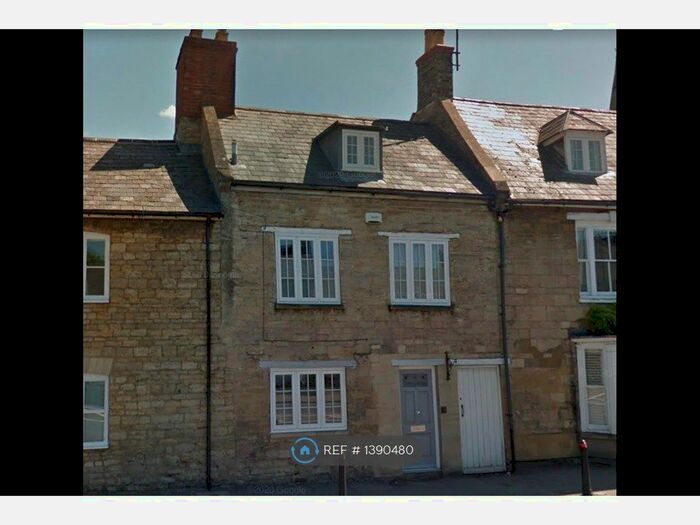 3 Bedroom Terraced House To Rent In Bridge Street, Olney, MK46