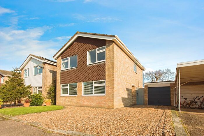 4 Bedroom Detached House For Sale In Willow Way, Hauxton, Cambridge, CB22