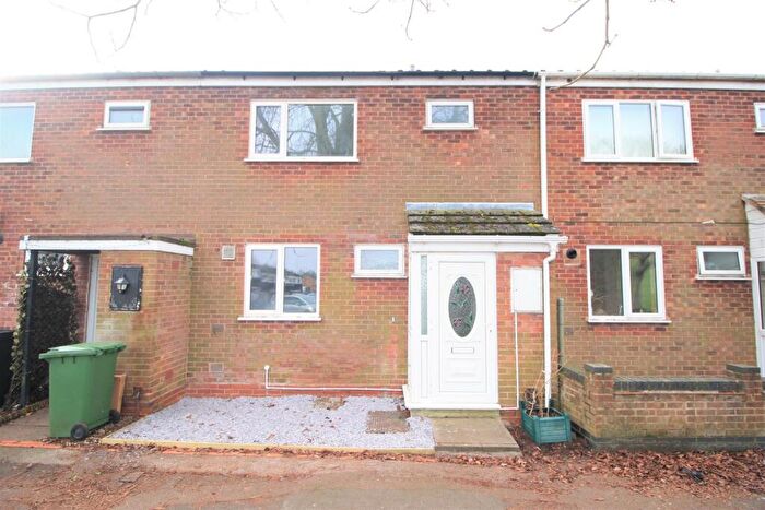 3 Bedroom Terraced House To Rent In Astley Close, Redditch, B98