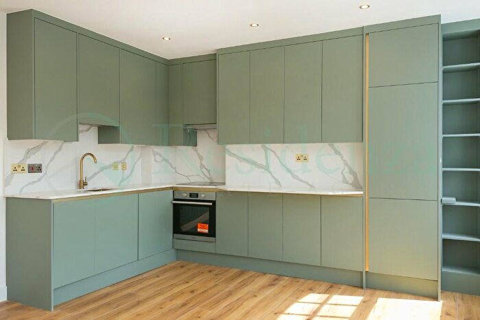 1 Bedroom Flat To Rent In Barnard Mews, London, SW11