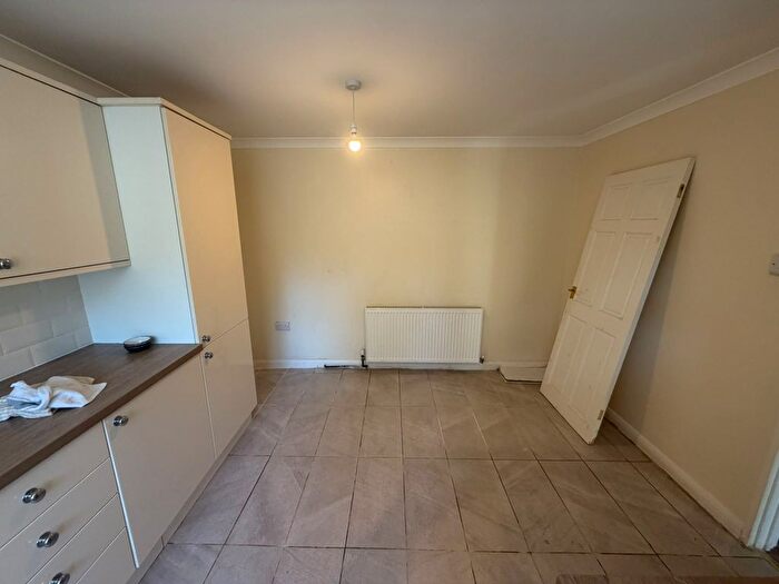 3 Bedroom Town House To Rent In Artindale, Peterborough, PE3