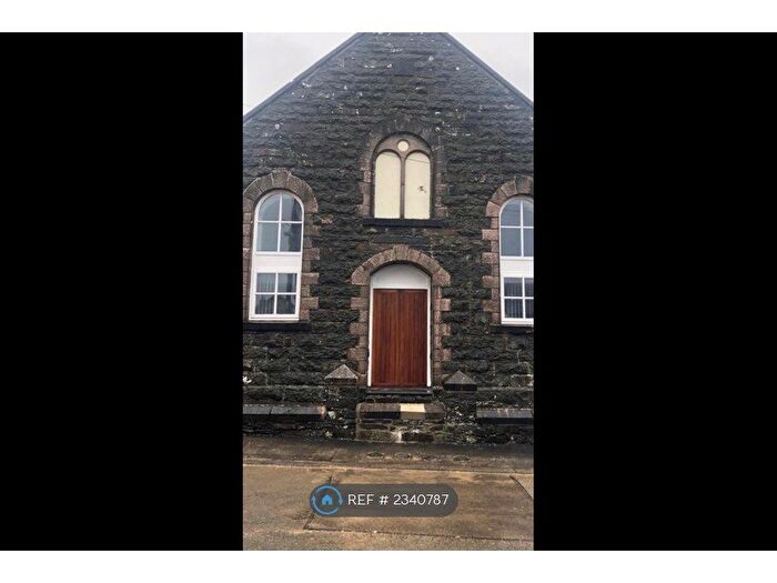 1 Bedroom Flat To Rent In Capel Moriah, Cerrigydrudion, LL21