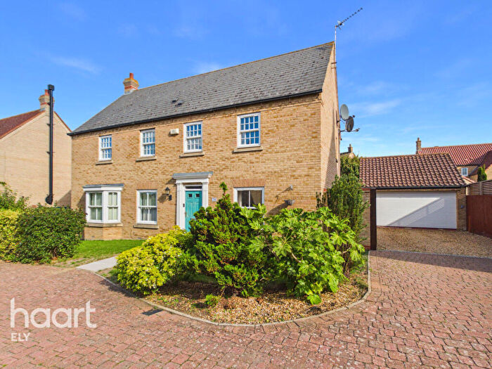 5 Bedroom Detached House For Sale In Alexander Chase, Ely, CB6