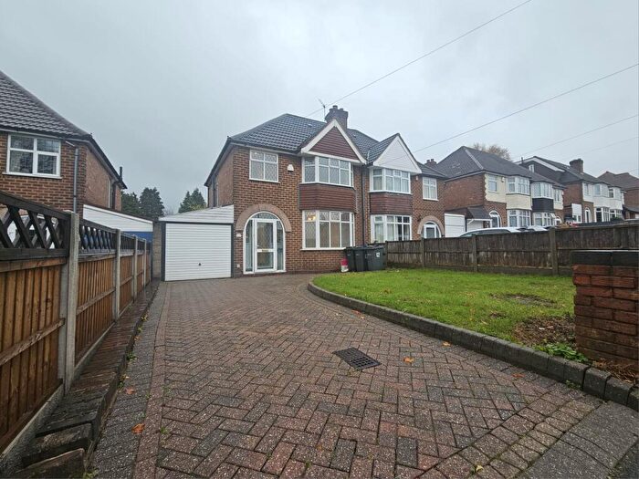 3 Bedroom House To Rent In Banners Gate Road, Sutton Coldfield, B73
