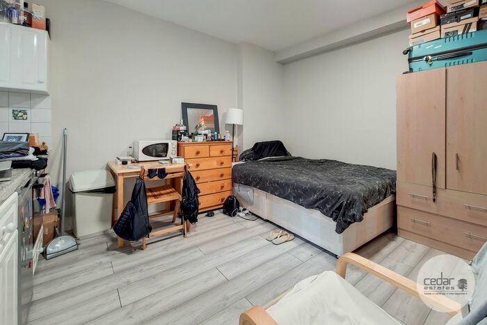 Studio To Rent In Woodfield Road, London, W9
