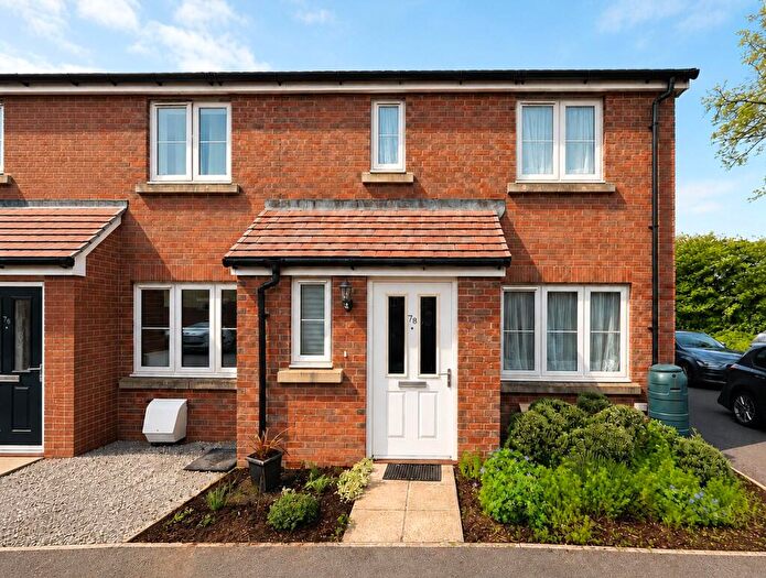 3 Bedroom End Of Terrace House For Sale In Maple Road, Shaftesbury, Dorset, SP7