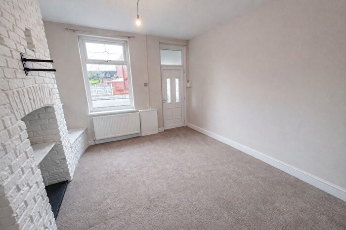 2 Bedroom Terraced House To Rent In Victoria Road, Dukinfield, SK16