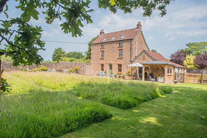 4 Bedroom Detached House For Sale In Mission Road, Iron Acton, BS37