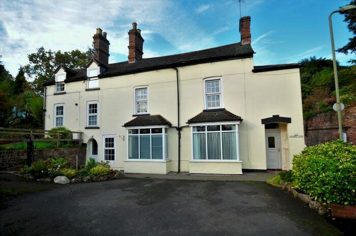 4 Bedroom Semi-Detached House To Rent In Oldbury Wells, Oldbury, Bridgnorth, WV16