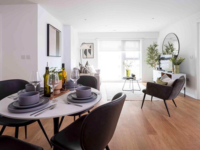 2 Bedroom Flat To Rent In Gough Street, Birmingham, B1