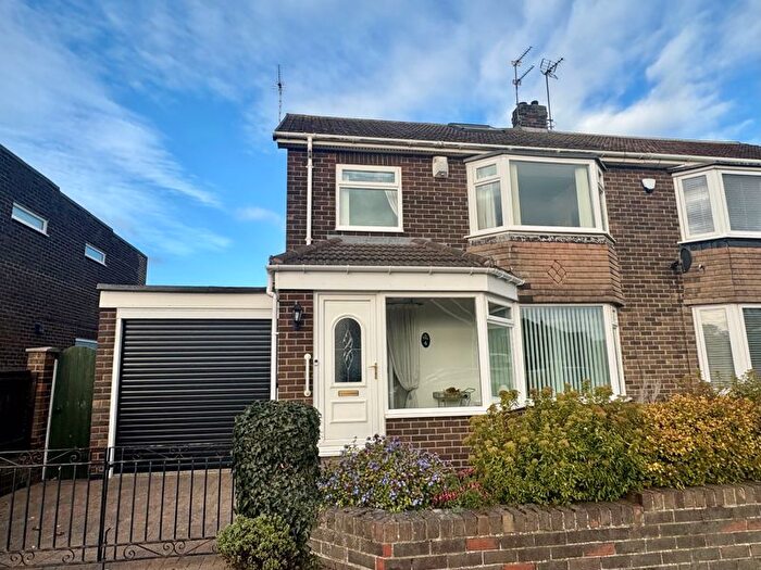 3 Bedroom Semi-Detached House For Sale In Conway Grove, Seaton Sluice, NE26