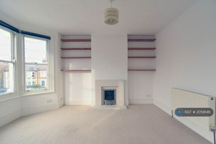 2 Bedroom Flat To Rent In Westbury Road, London, E17