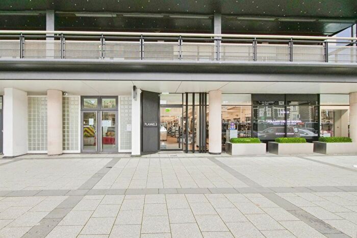 2 Bedroom Flat For Sale In Landmark Place, Cardiff, CF10