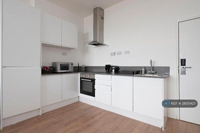 1 Bedroom Flat To Rent In Halfords Lane, Birmingham, B66