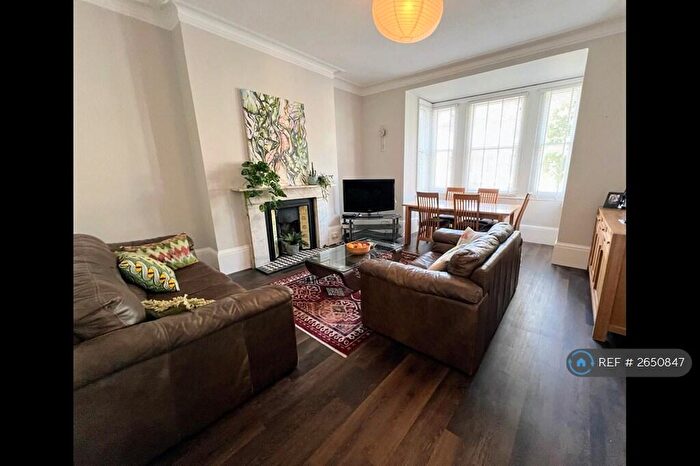 1 Bedroom Flat To Rent In Ventnor Villas, Hove, BN3