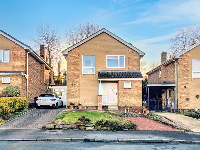 3 Bedroom Detached House For Sale In Oakleigh, Cawthorne, S75