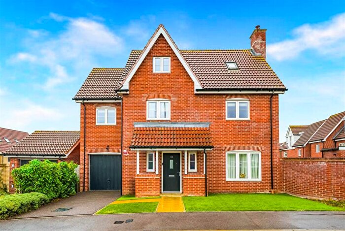 5 Bedroom Detached House For Sale In Five Oaks Lane, Chigwell, IG7