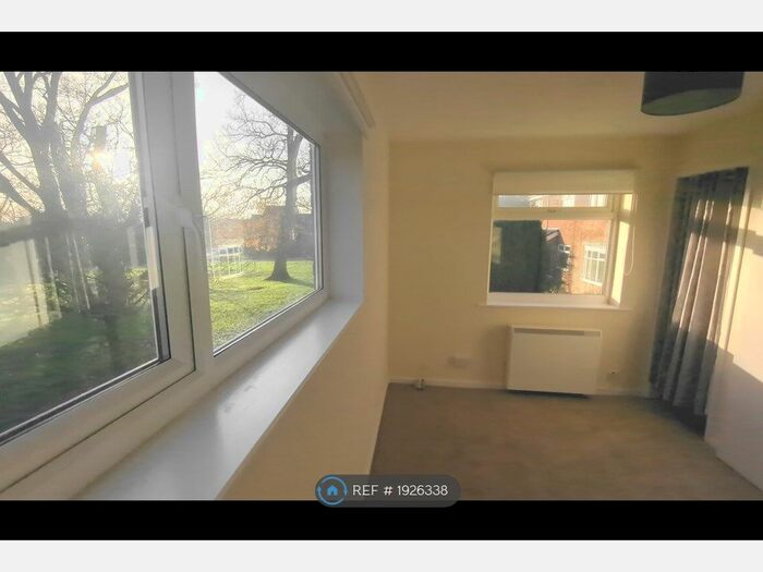 1 Bedroom Semi-Detached House To Rent In Greenways Close, Bridlington, YO16