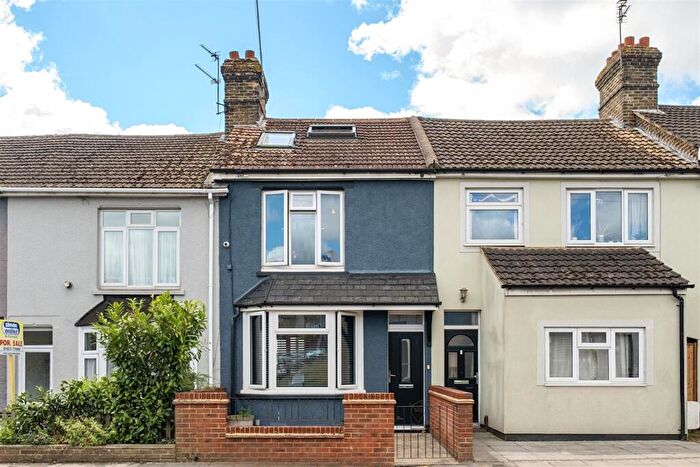 4 Bedroom Terraced House For Sale In Tonbridge Road, Maidstone, ME16