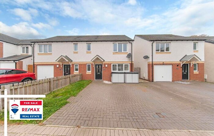 4 Bedroom Semi-Detached House For Sale In Almondwood Crescent, Maddiston, FK2