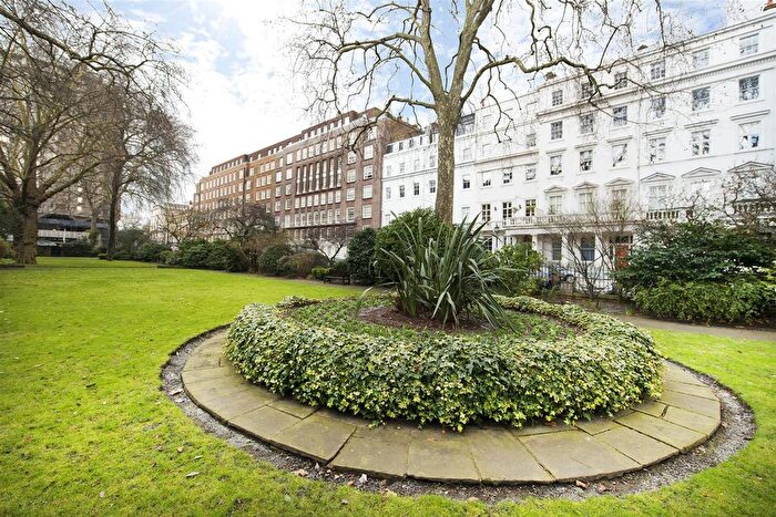 3 Bedroom Flat For Sale In Lowndes Square, London, SW1X