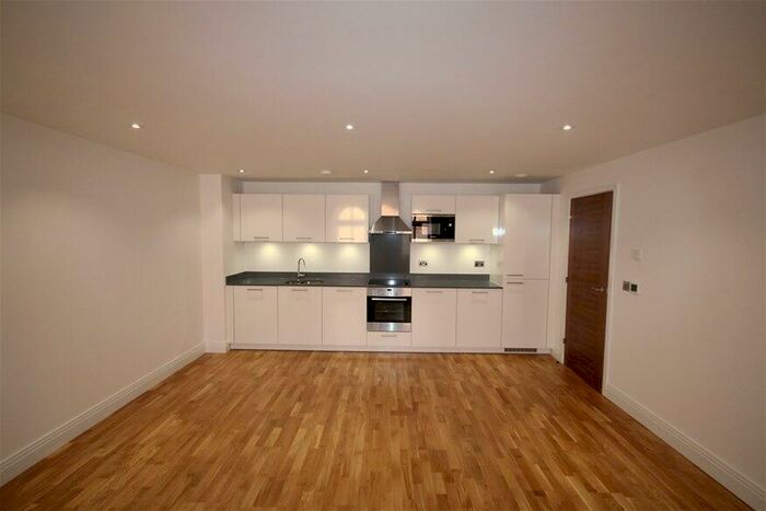 2 Bedroom Flat To Rent In Victoria Street, St Albans, AL1