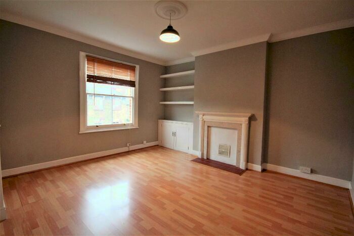 2 Bedroom Maisonette To Rent In Patshull Road, Kentish Town, London, NW5