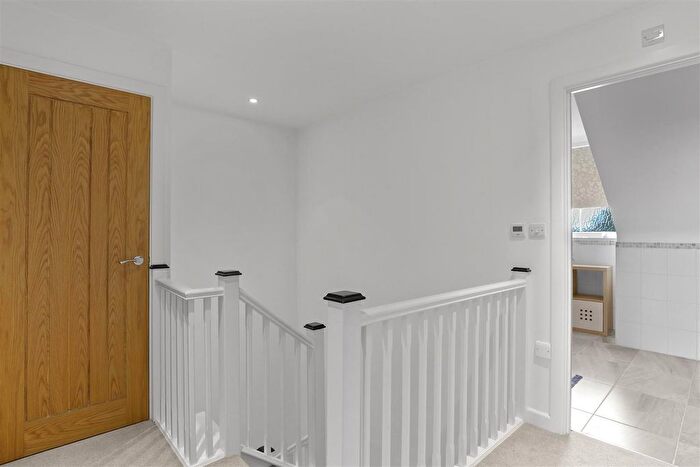 2 Bedroom Flat For Sale In Edmunds House, Hemnall Street, Epping, CM16