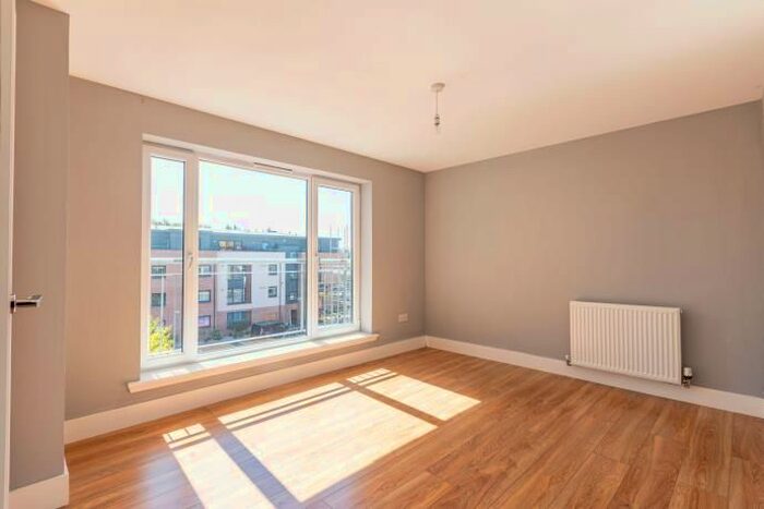 2 Bedroom Flat To Rent In Pinkhill Park, Edinburgh, EH12