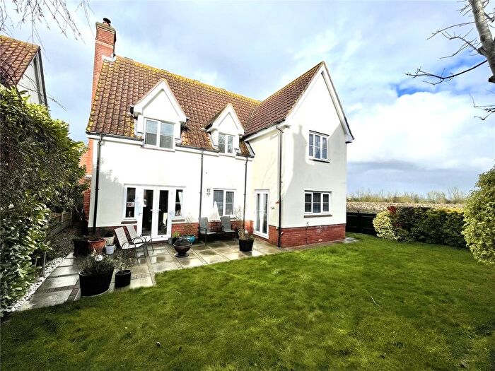 4 Bedroom Detached House For Sale In Pemberton Field, South Fambridge, Rochford, Essex, SS4