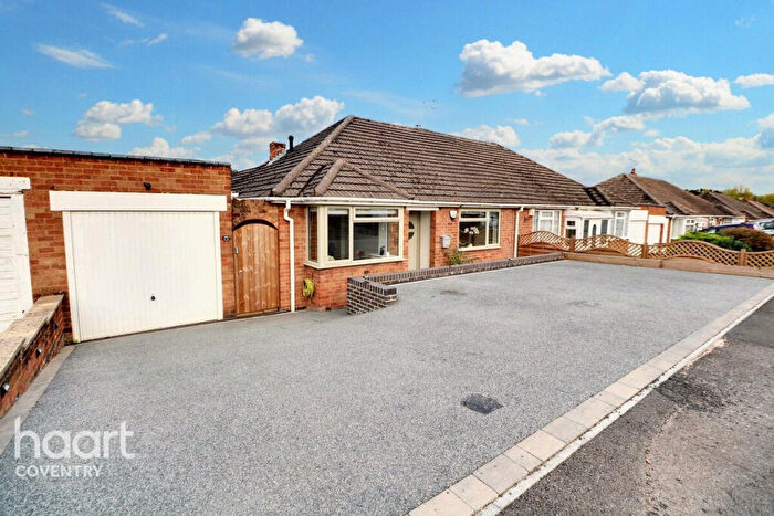 3 Bedroom Semi-Detached Bungalow For Sale In Wychwood Avenue, Coventry, CV3
