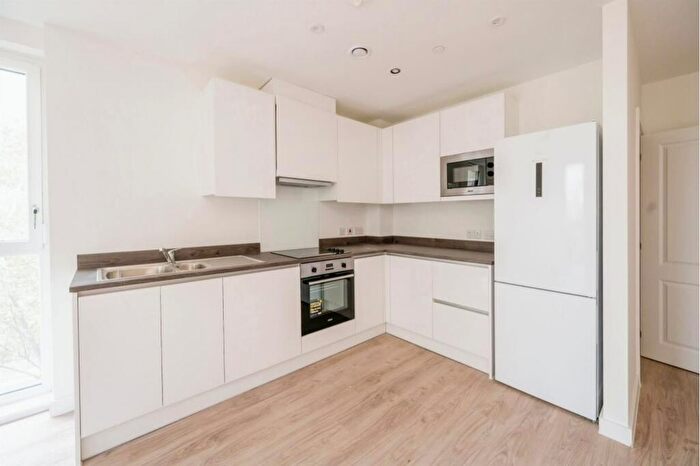 1 Bedroom Flat To Rent In Griffiths Close, Balsall Heath, Birmingham, B12