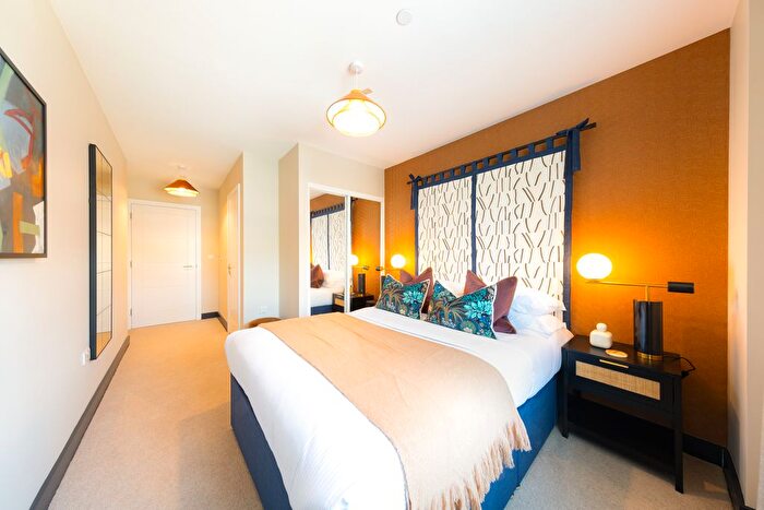 1 Bedroom Flat For Sale In Old Kent Road, London, SE15