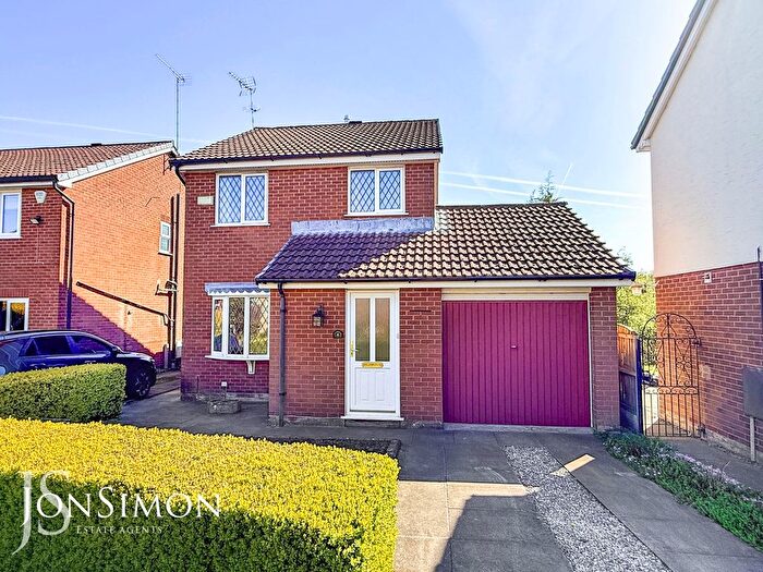 3 Bedroom Detached House For Sale In Lilburn Close, Ramsbottom, Bury, BL0