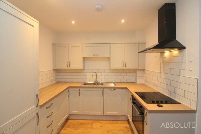 1 Bedroom Flat To Rent In Fleet Street, Torquay, Devon TQ2