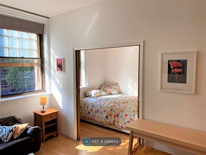 1 Bedroom Flat To Rent In Cathedral Mansions, London, SW1V