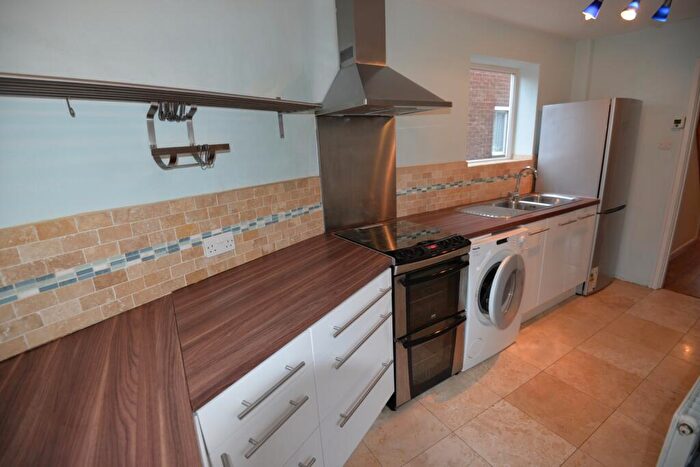 3 Bedroom Semi-Detached House To Rent In Beech Road, Botley, Oxford, OX2